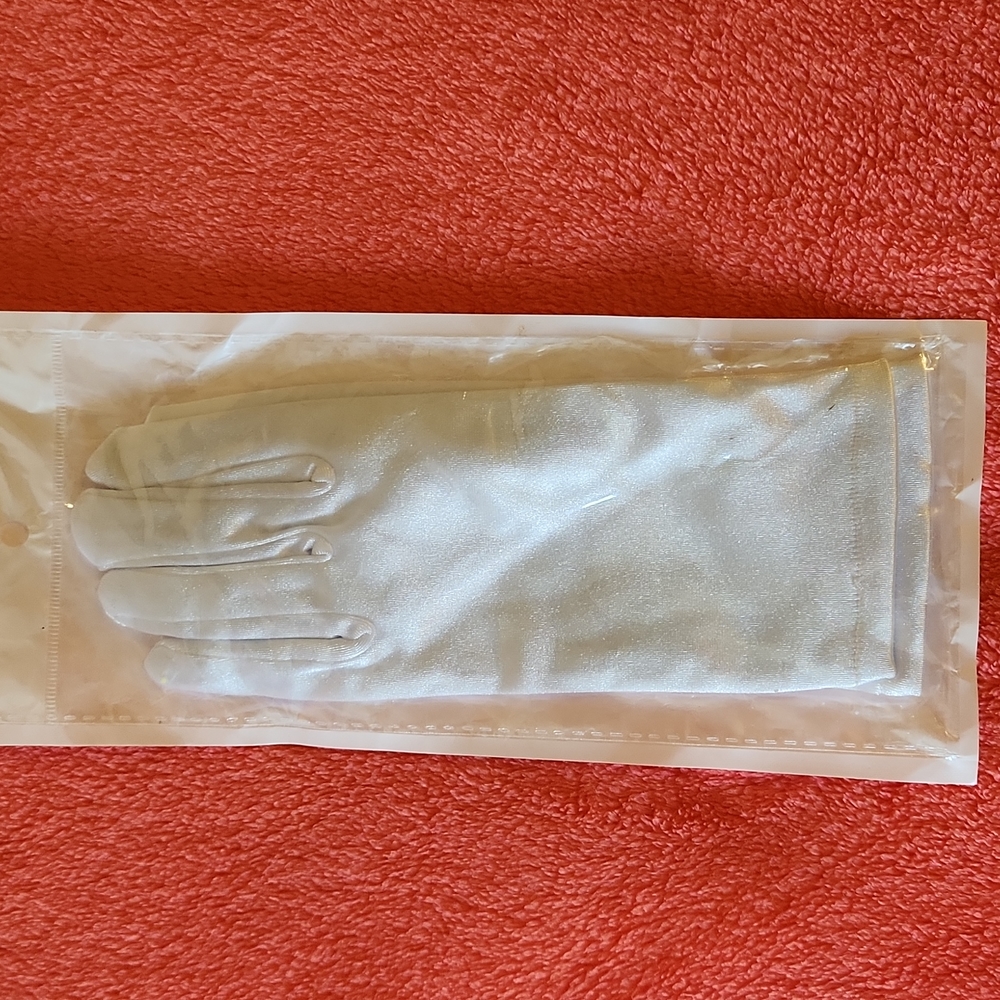 Xuhan Brand, Women's White Satin Wrist Gloves, New Sealed in Package